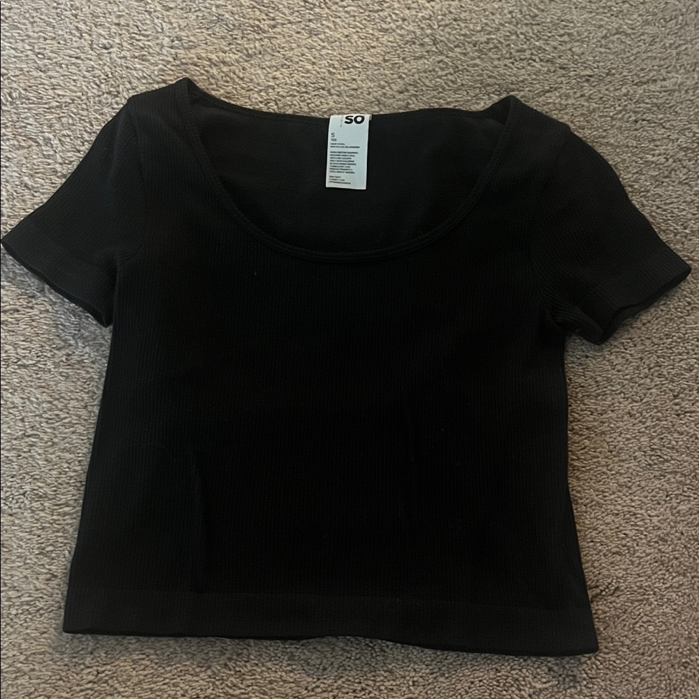 SO Women's Classic Black Short Sleeve Top